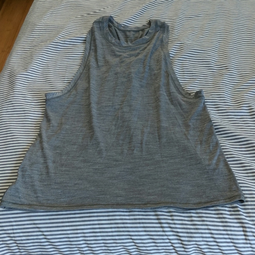 Lululemon tank